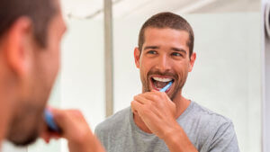 Cómo cepillarse los dientes correctamente
