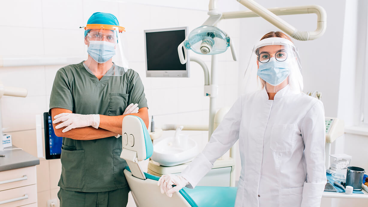 Diferencia entre dentista y odontólogo