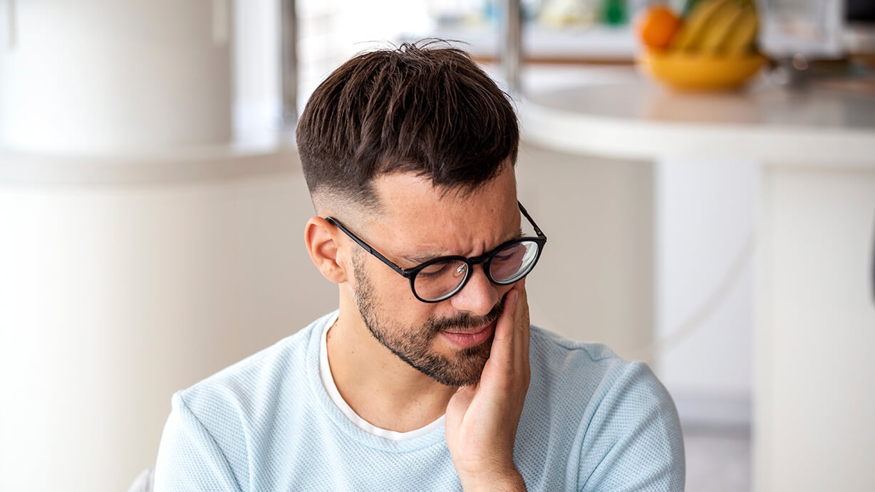 ¿Qué es una recesión gingival? Causas y tratamientos